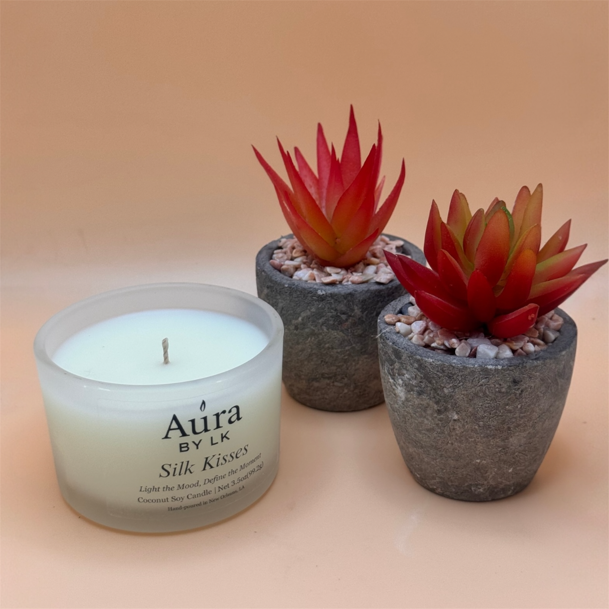 Aura By LK Silk Kisses 4oz candle