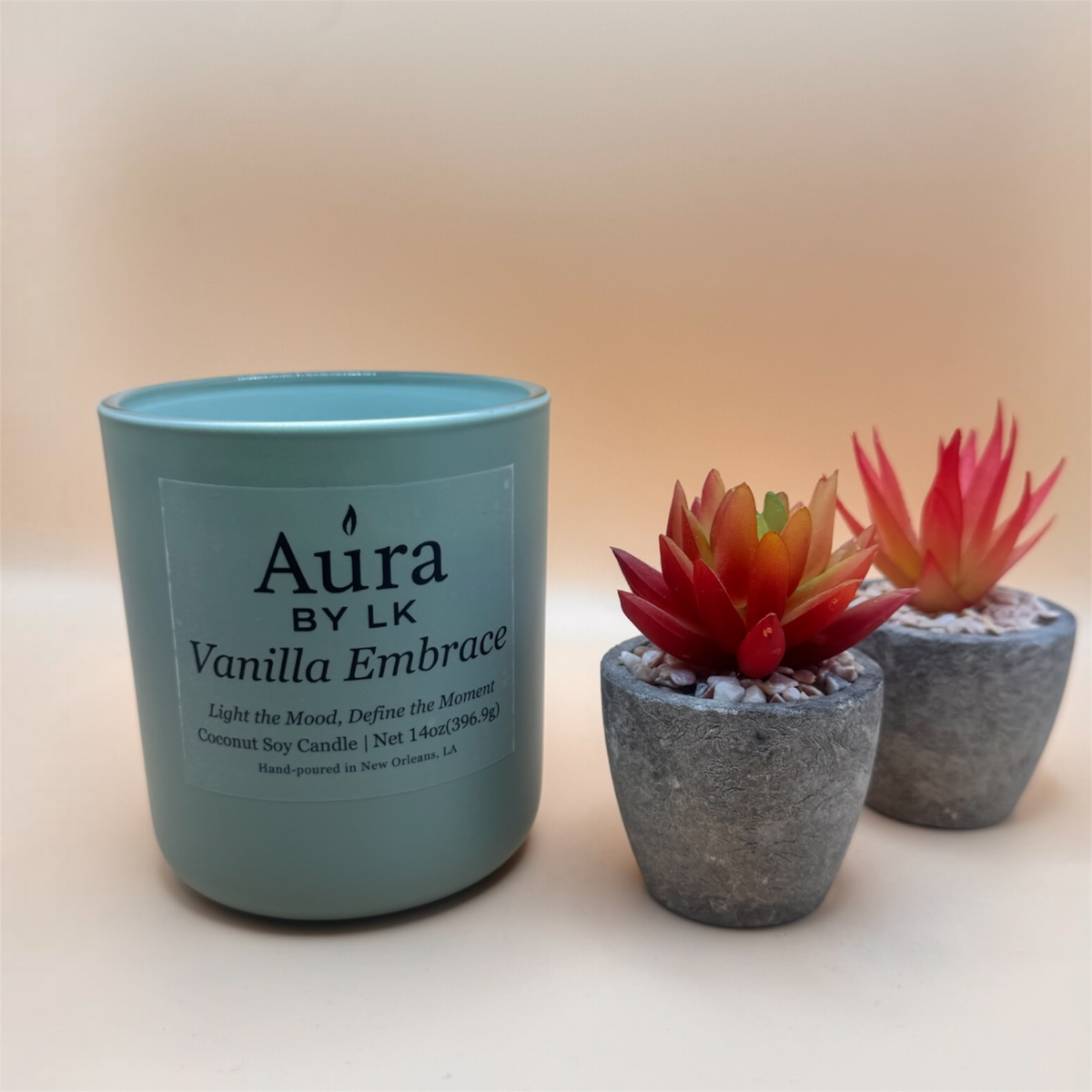 Aura BY LK Vanilla Embrace 14oz candle Sage